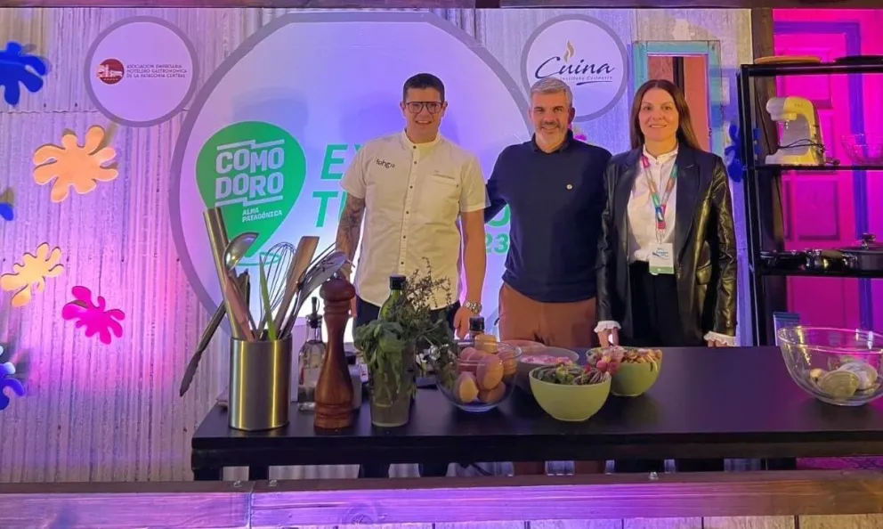 “Comodoro Invita” brindará más de 15 clases en vivo sobre gastronomía, coctelería y eventos