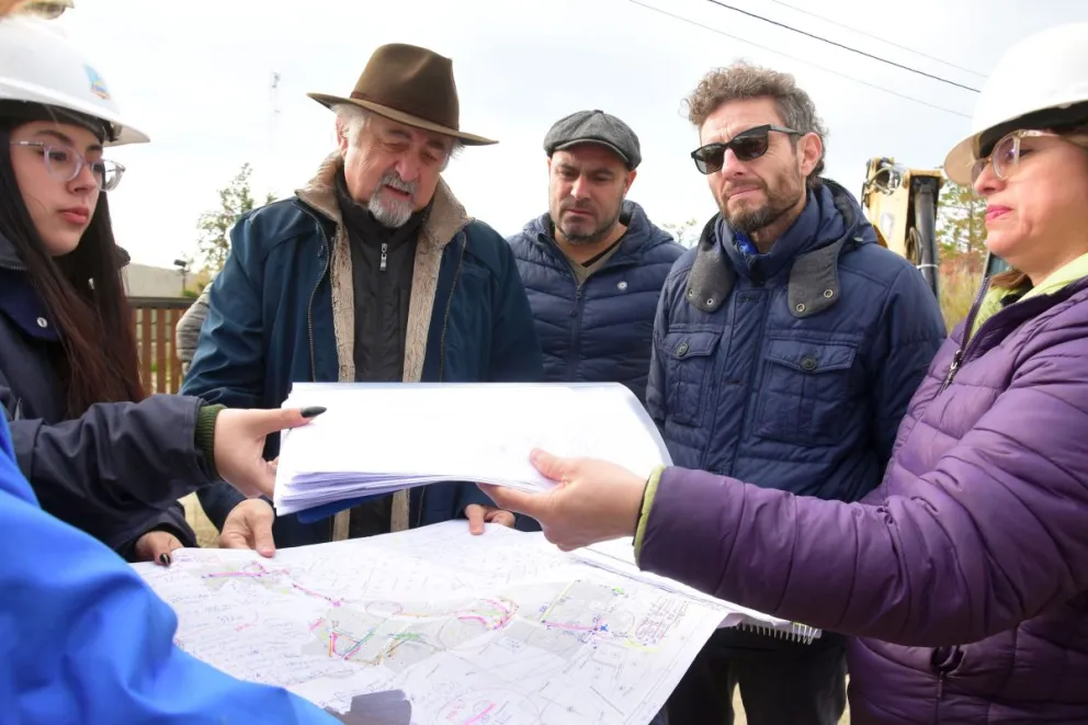 La obra de gas en el barrio Centenario ya avanza en un 85 por ciento