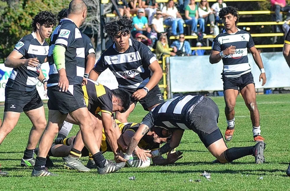 Chenque RC recibe a Patoruzú RC