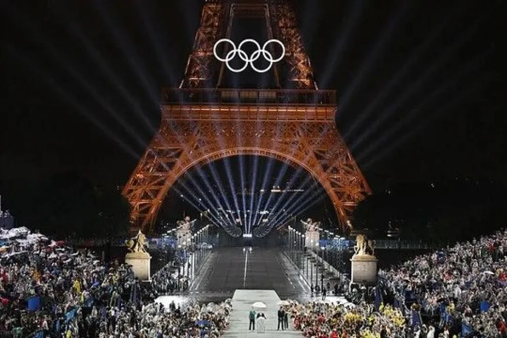 París se prepara para la ceremonia de clausura de los Juegos Olímpicos: “Maligno” Torres y Majdalani, los abanderados argentinos