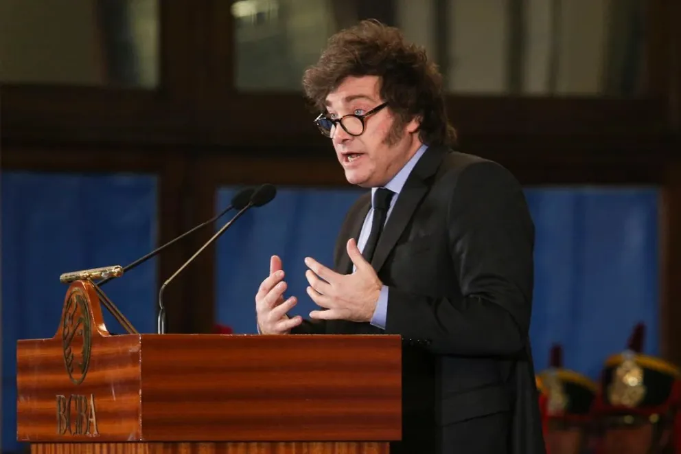 Milei y Caputo se verán con empresarios en el Council de las Américas