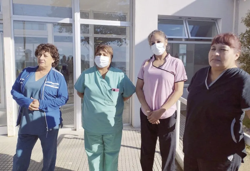 Trabajadores de la Cooperativa Hospital  Alvear no cobran hace un mes y medio
