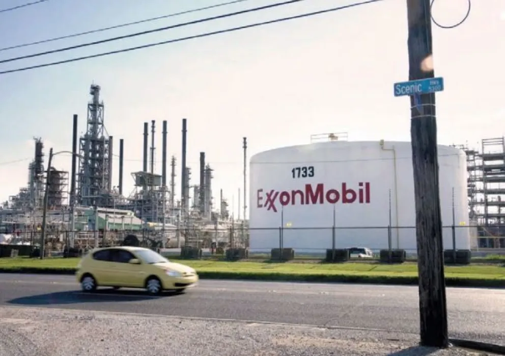 Recorte de personal en Exxon tras la fusión con Pioneer