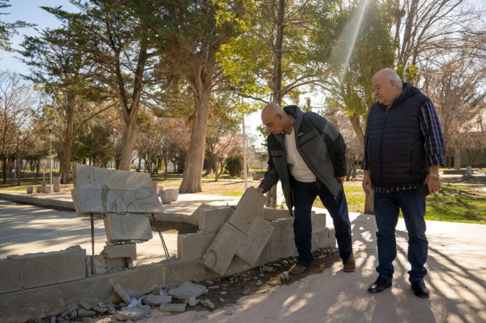 Gaitán condenó el vandalismo en espacios públicos: “Hay que denunciarlos directamente a la Policía”