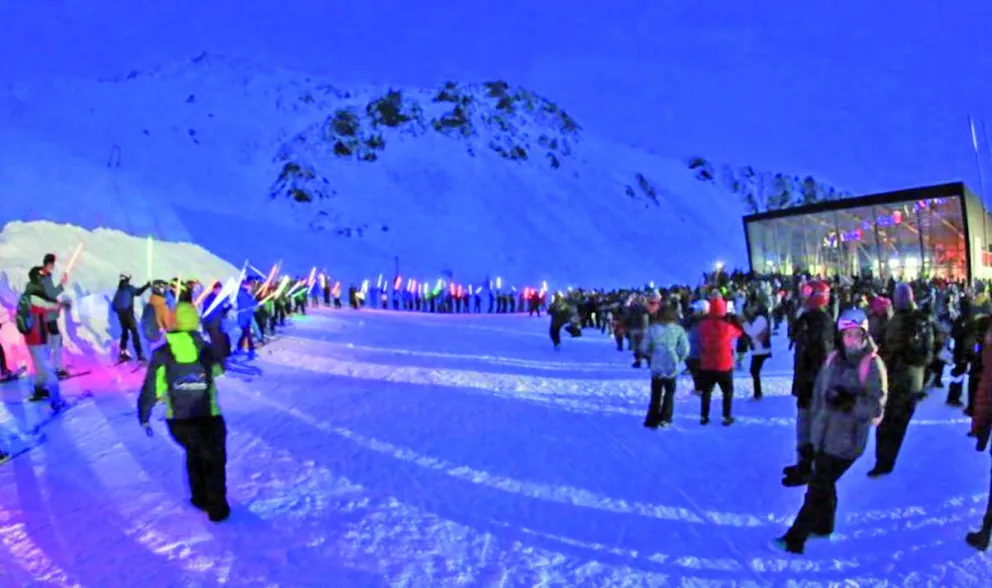 La Hoya: Hoy se realiza la tradicional "Bajada de Luces 2024"
