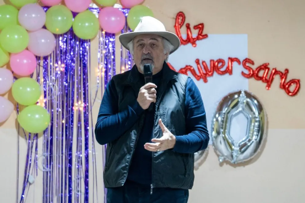 El Municipio acompañó el 30° aniversario de la Vecinal de barrio Moure