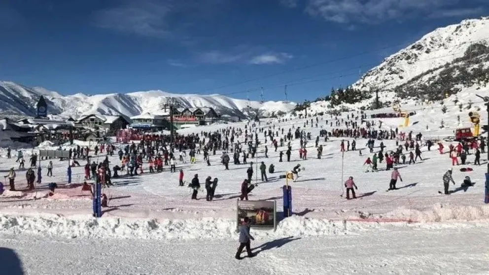 Norovirus: la enfermedad que causó un brote en Bariloche y afectó a 180 estudiantes