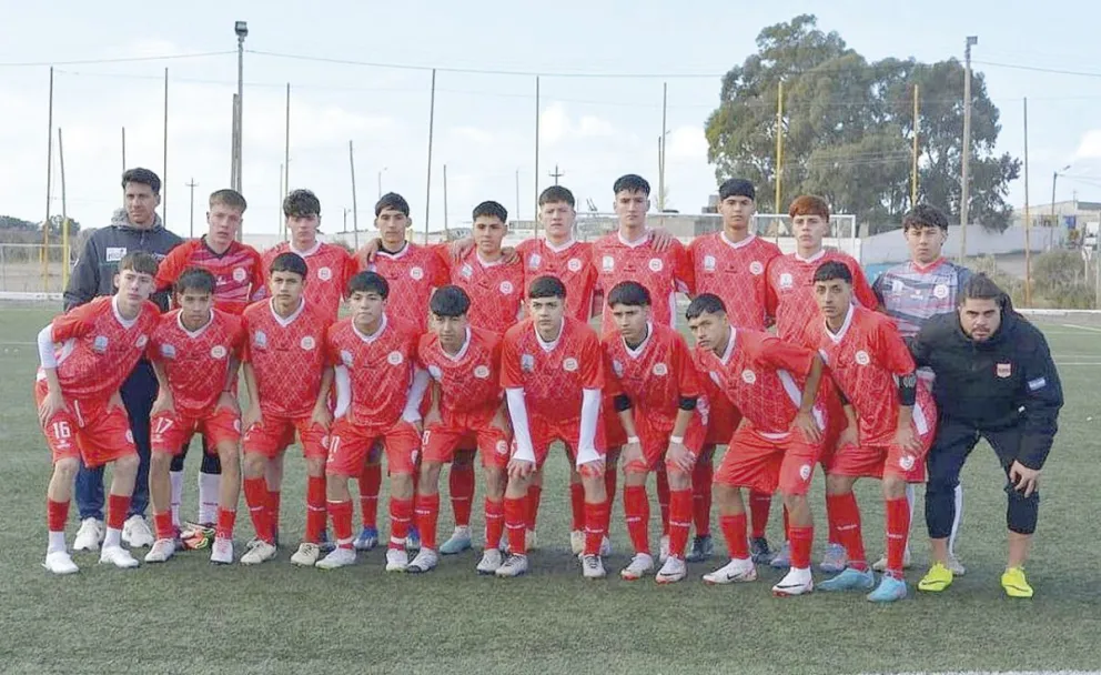 Comodoro busca la final ante Esquel