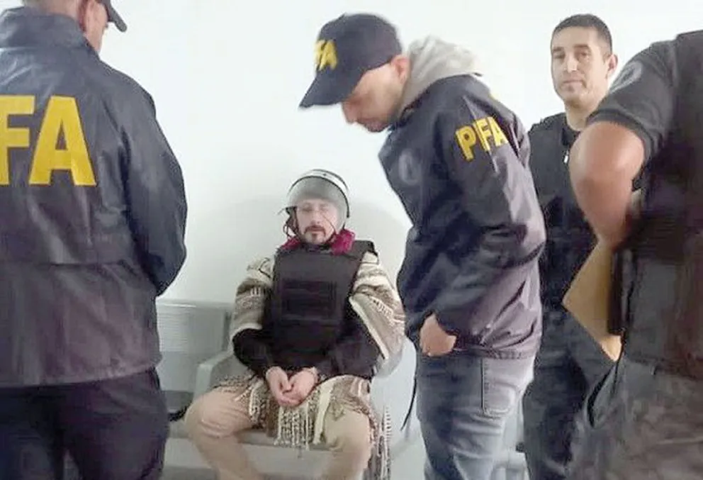 Chile ordenó la expulsión de Facundo  Jones Huala y lo emplazó a salir del país