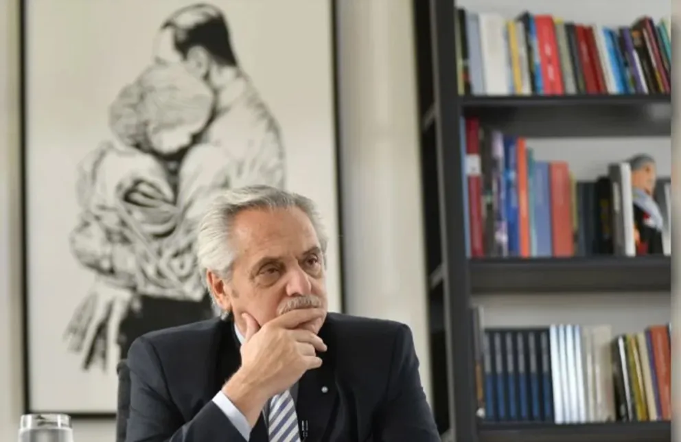 Alberto Fernández quiere prohibir la difusión de sus videos y que se eliminen los que se publicaron
