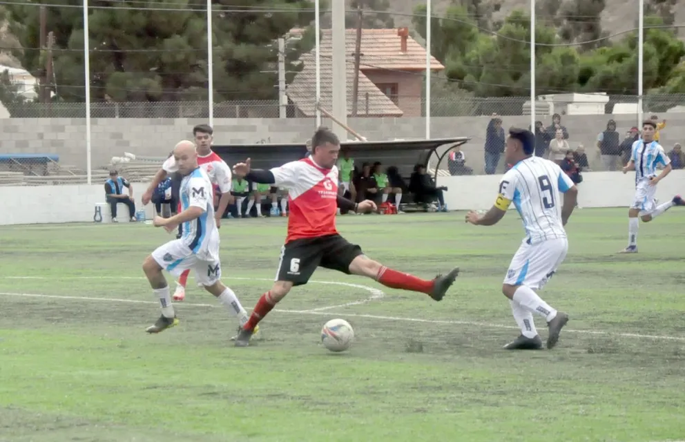 Este domingo, la Categoría "A" habrá partidos pendientes