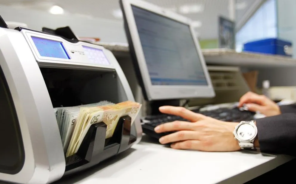 Suben el salario básico de los bancarios, pese a los tiempos de ajuste y reforma laboral