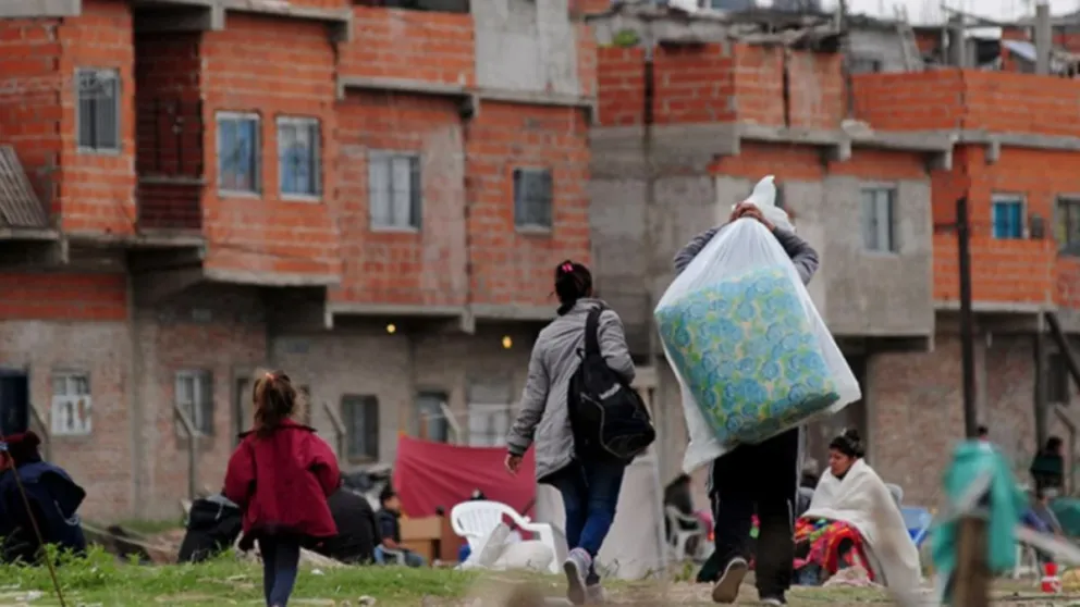 En Argentina casi el 63% de los adolescentes son pobres y más del 16% indigentes