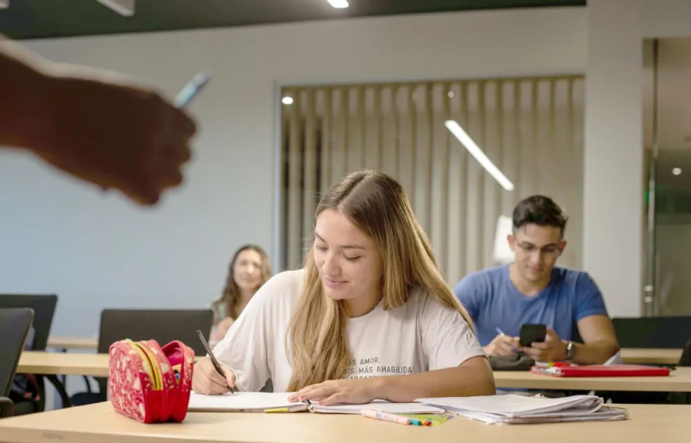 PAE junto al ITBA lanzan una nueva edición de becas para estudiantes de Chubut y Santa Cruz