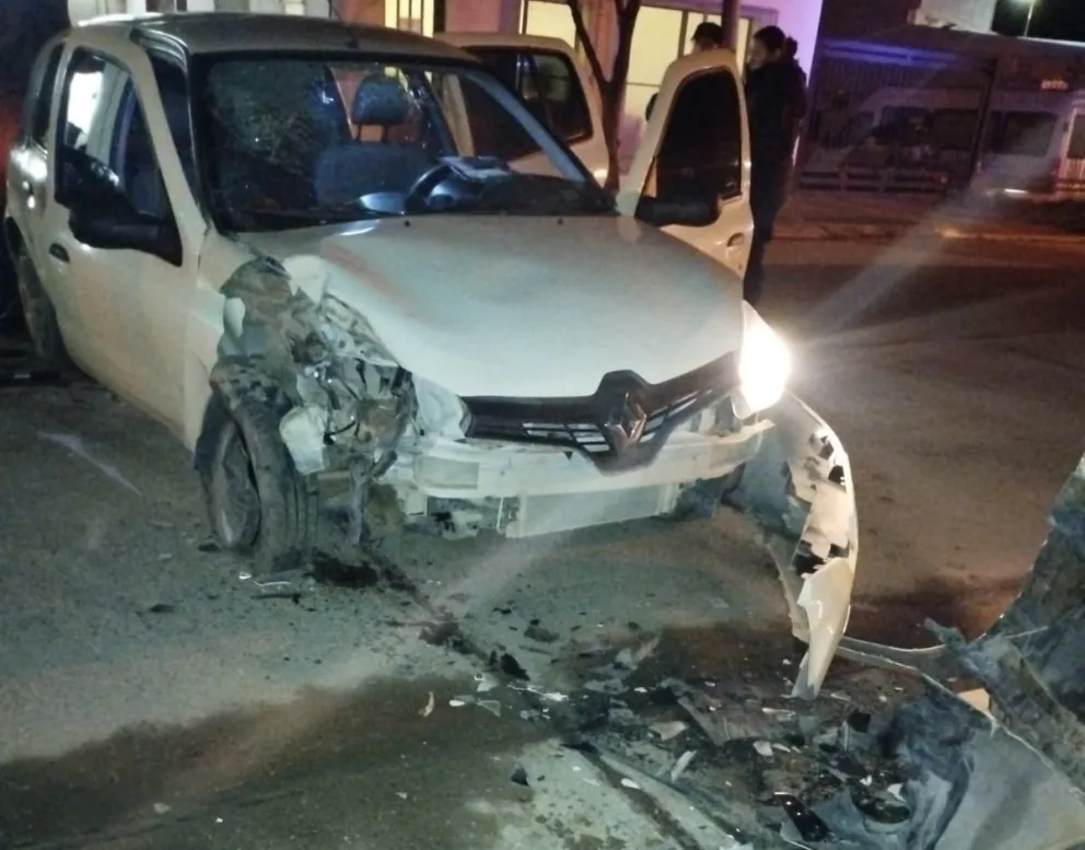 Conductor con alcoholemia positiva chocó contra un camión