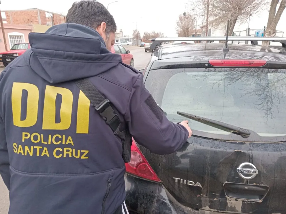“Motochorros” a mano armada roban vehículo en Lanús y 4 días después lo encuentran en Pico Truncado
