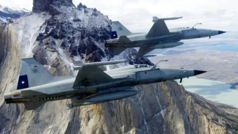 El Gobierno negó que un avión argentino haya invadido el espacio aéreo de Chile
