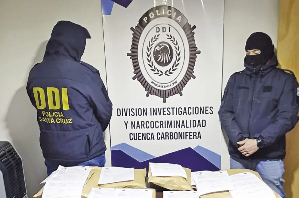 Desmantelaron red de distribución de material de abuso sexual infantil en Santa Cruz