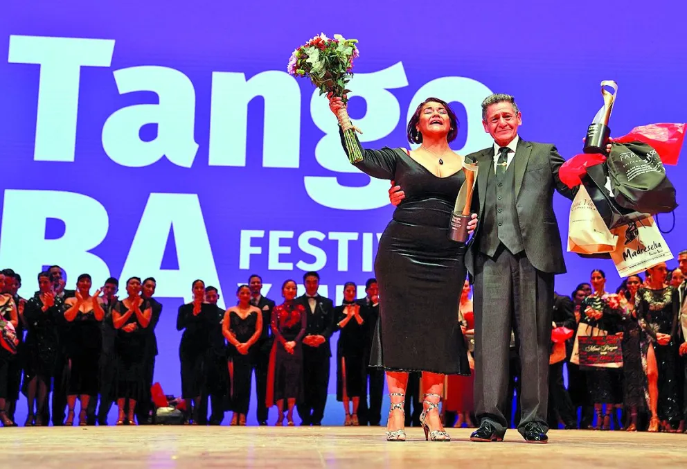 Orgullo chubutense por el triunfo de una pareja de Trelew en el Mundial de Tango