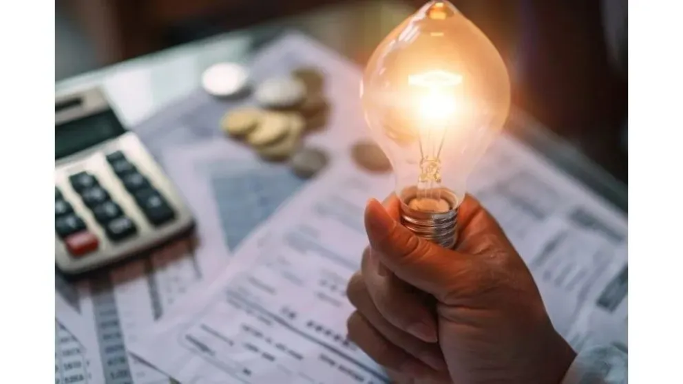 Luz, gas, agua y combustibles: los aumentos que prepara el Gobierno