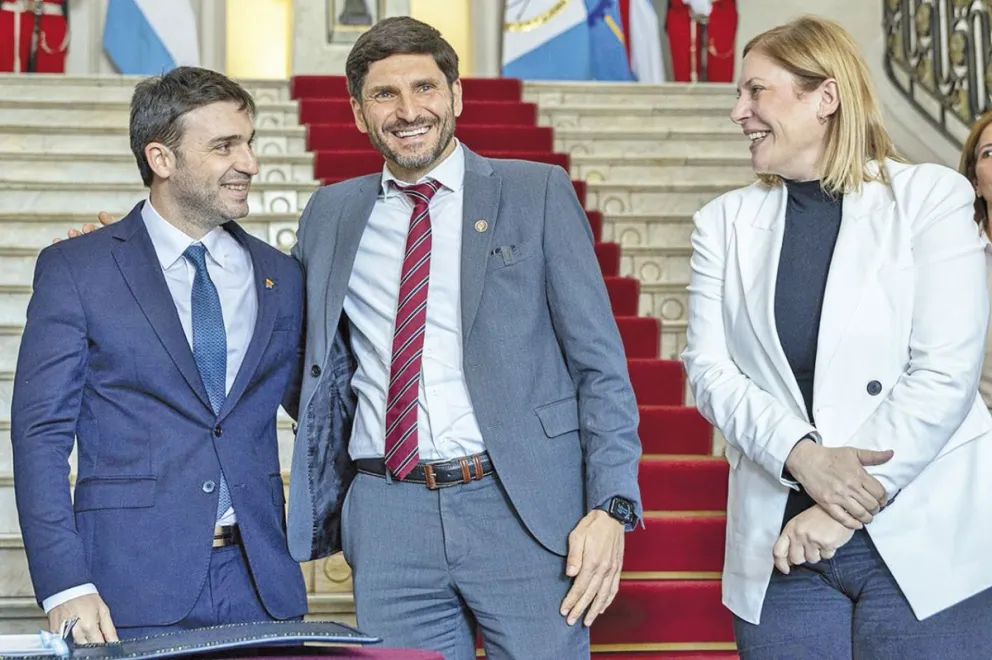 Torres y Pullaro firmaron convenios de cooperación  para la promoción industrial y turística