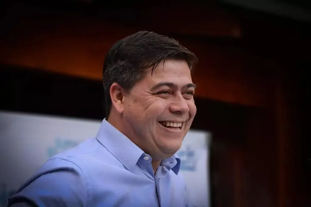Treffinger sorteará parte de su sueldo para beneficiar a diez chubutenses