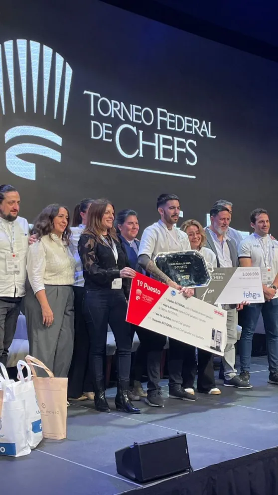 Enzo Mayorga obtuvo el primer premio en el 8vo. Torneo Federal de Chefs