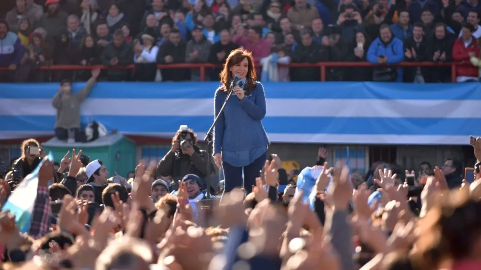 Tras los cruces con Milei, Cristina vuelve a un acto en el Conurbano bonaerense
