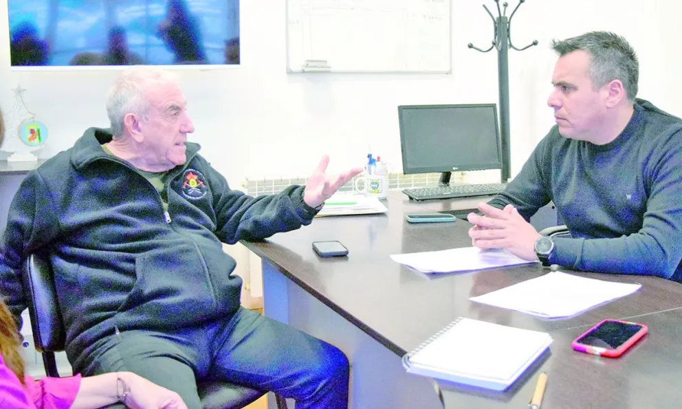 Preocupación por el impacto a bomberos voluntarios al no poder incluirse tasas en las facturas de servicios