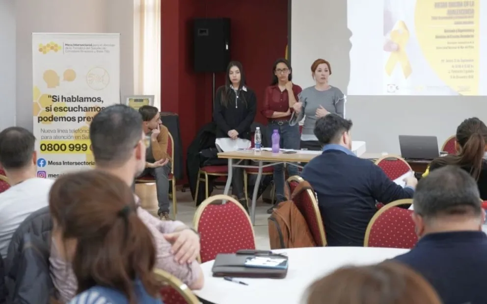 Con un taller sobre promoción y prevención en el ámbito educativo, PAE acompaña el trabajo de la Mesa Intersectorial de Comodoro Rivadavia