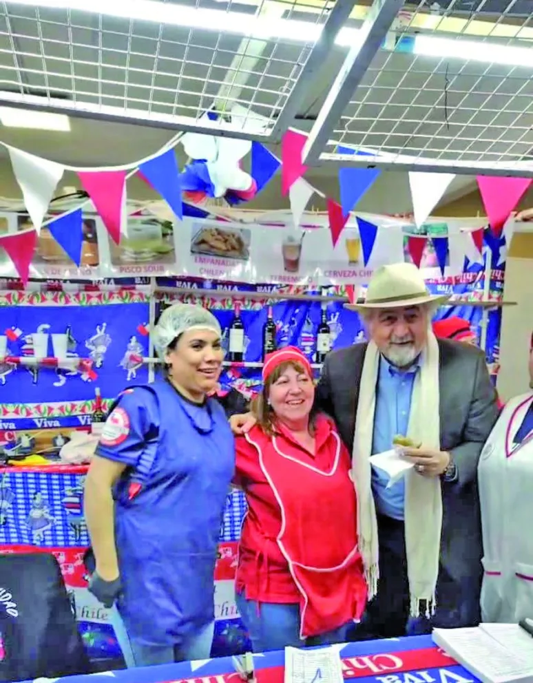 Comenzó la Feria Gastronómica de Comunidades Extranjeras en el Predio Ferial
