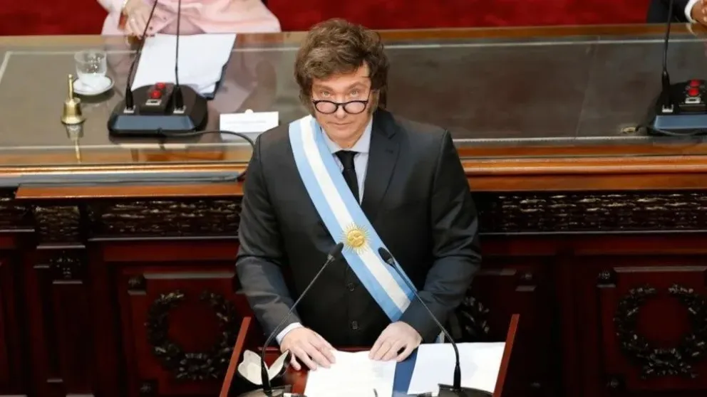 Javier Milei y un domingo de superacción en el Congreso: disparos contra la casta y proyecciones de inflación y dólar