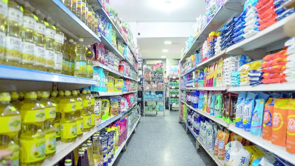 El consumo masivo cayó 17,2% en agosto y tocó el nivel más bajo en lo que va del año