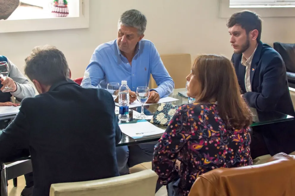 Hidrógeno Verde: El vicegobernador Menna encabezó en Casa del Chubut encuentro clave