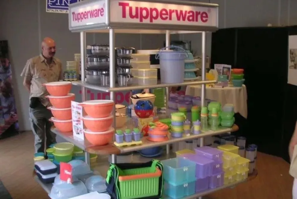 Tupperware se declara en quiebra tras deuda millonaria