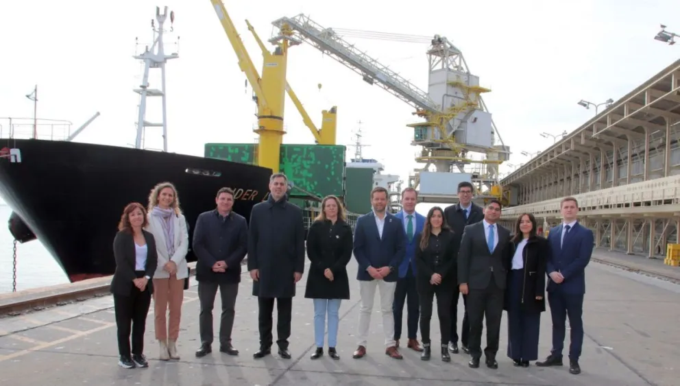 Puerto Madryn: La Administración Portuaria recibió a delegación del Ministerio de Relaciones Exteriores