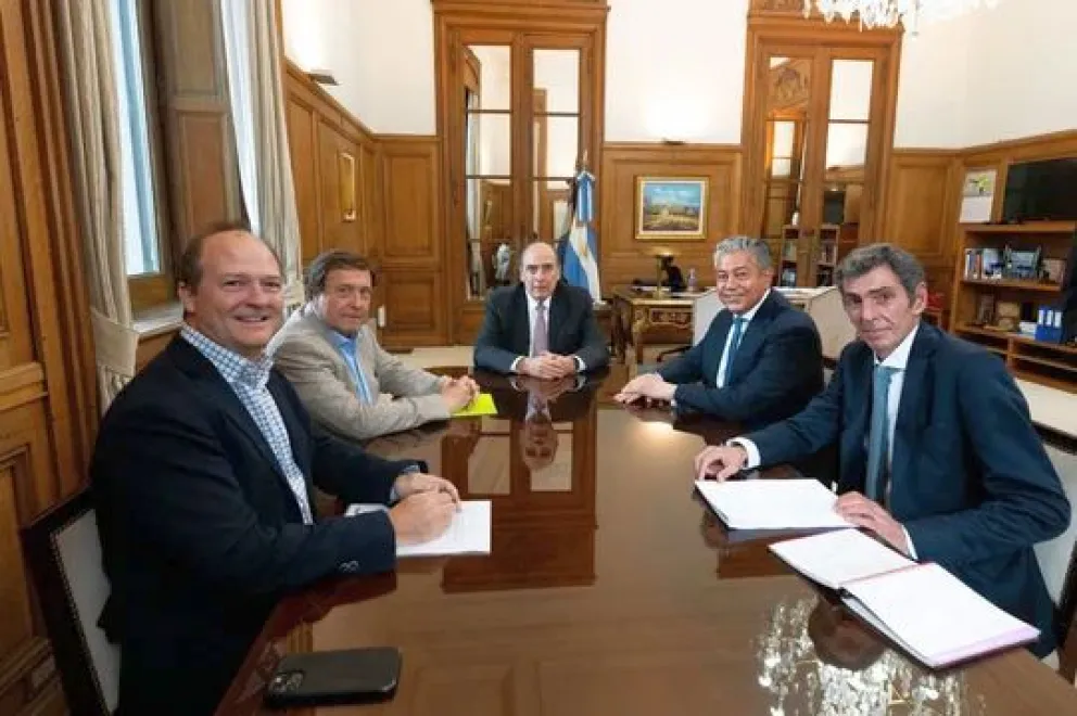 Con eje en la licitación de las represas, Francos se reunió con los gobernadores de Neuquén y Río Negro