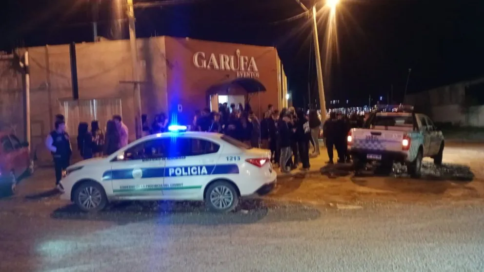 Desarticularon una fiesta clandestina en barrio Industrial
