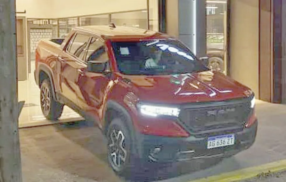Robaron una Dodge RAM de pleno centro de Trelew