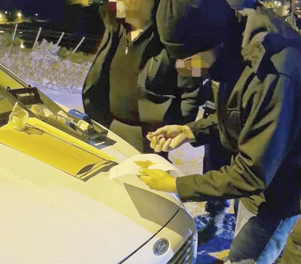 Lo imputaron por tenencia de estupefacientes y le secuestraron el auto