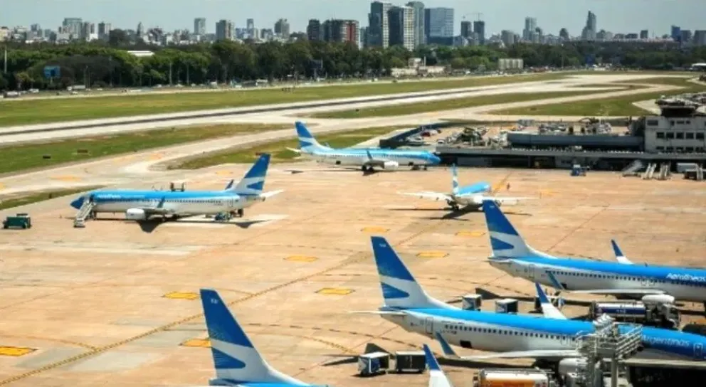 Desregulación aérea: habilitan tripulaciones y aeronaves extranjeras