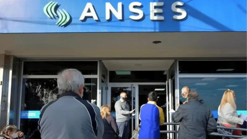 Jubilaciones de ANSES: ¿A cuánto llega el haber mínimo en octubre y quiénes van a poder cobrar el máximo?