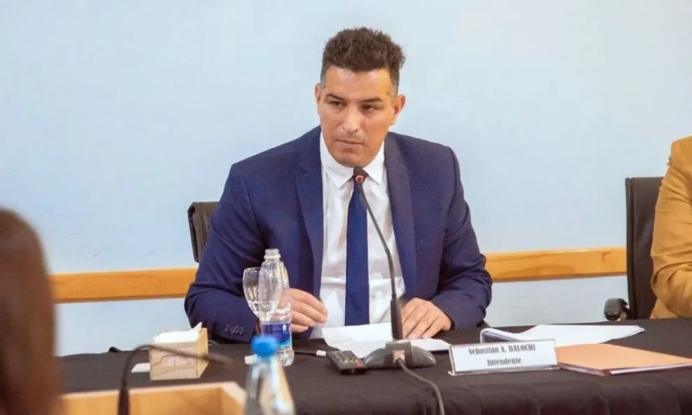 Sarmiento: Grave denuncia penal contra el intendente Balochi por no actualizar tarifas y poner en riesgo el servicio eléctrico