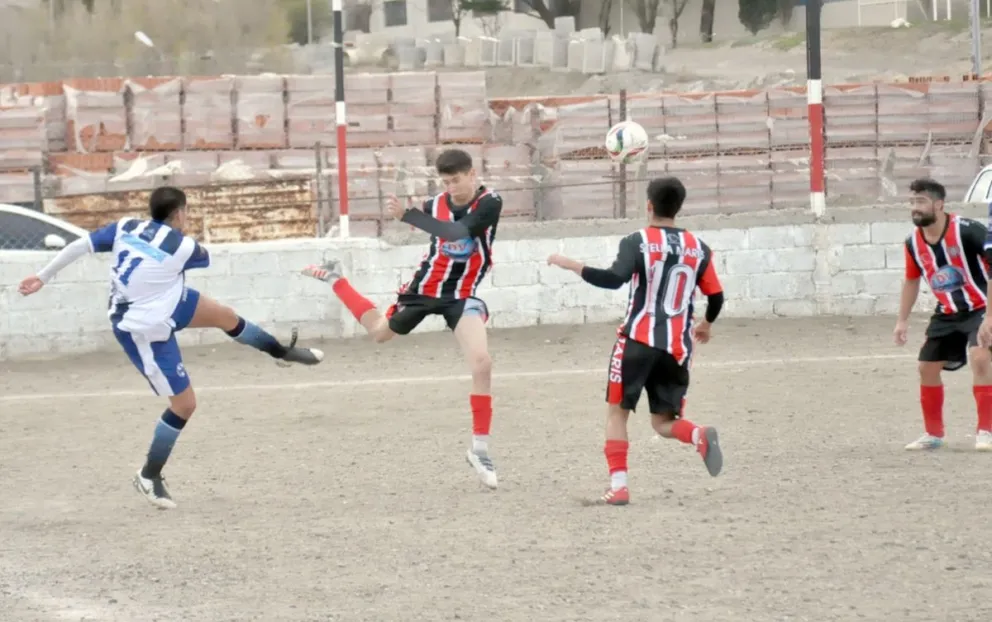 Comodoro FC-Stella Maris, ascenso de entresemana