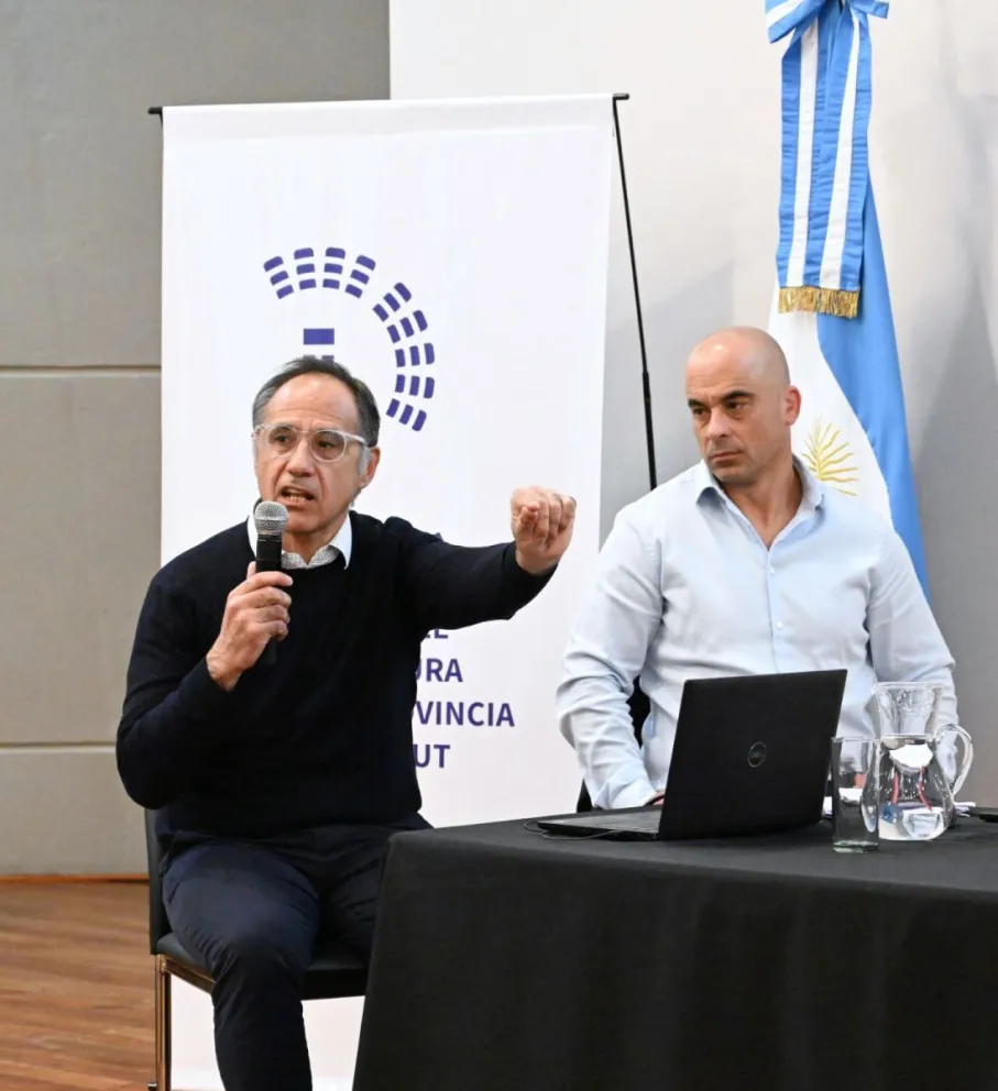 El Gobierno explicó en la Legislatura los objetivos del proyecto que busca crear el Sistema Integrado de Salud