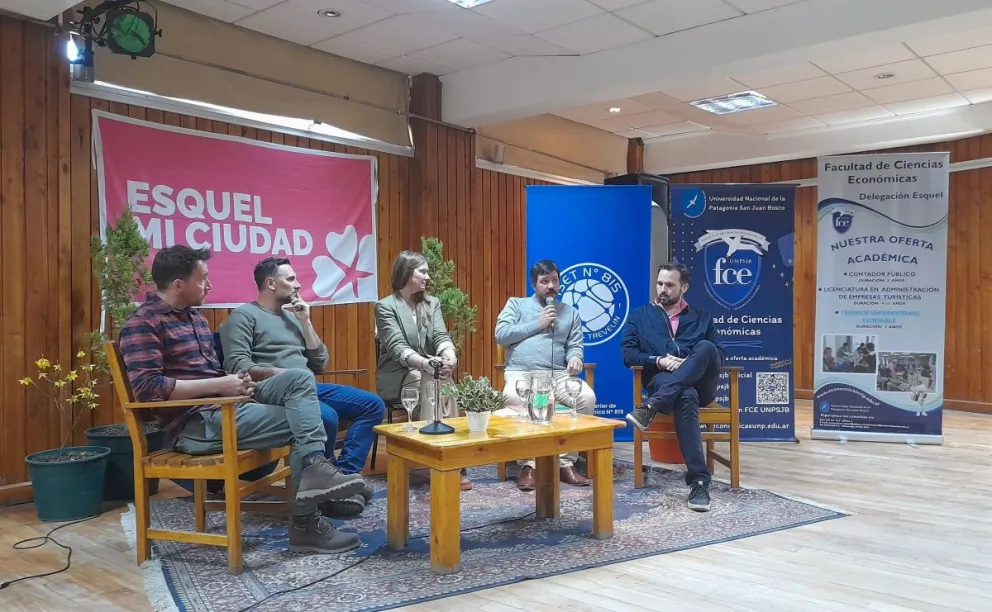 Esquel: Con acompañamiento del Gobierno Provincial comenzó la XVII Fiesta del Día Mundial del Turismo