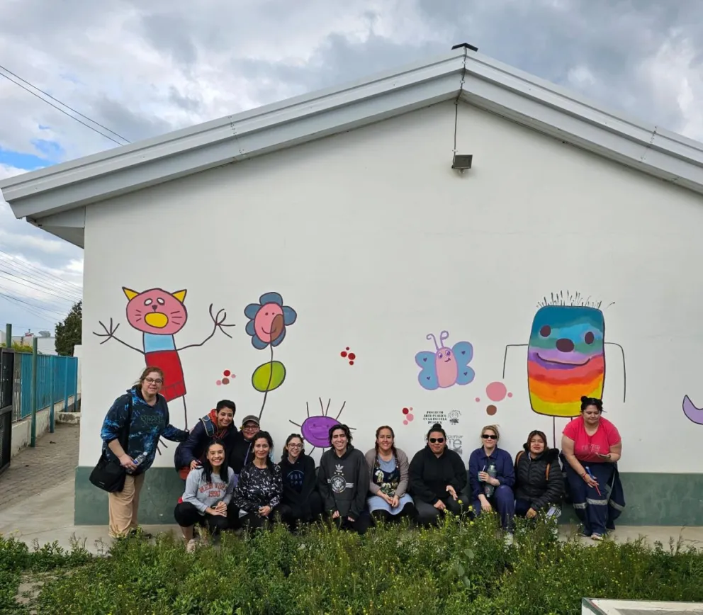 Renovado mural en la Escuela de Nivel Inicial 447 del barrio San Cayetano