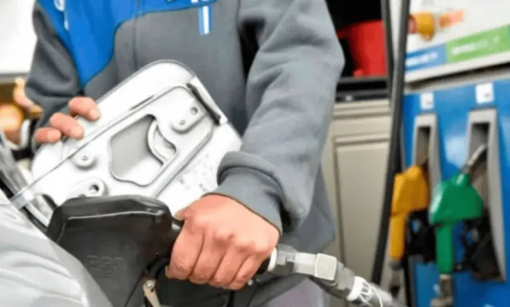 YPF bajará los precios de las naftas y el gasoil desde el 1 de octubre