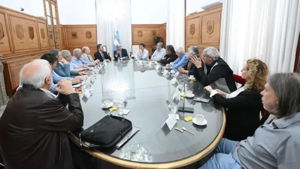 Terminó la reunión de la CGT con Guillermo Francos: foco en la reforma laboral y mesa del Consejo de Mayo
