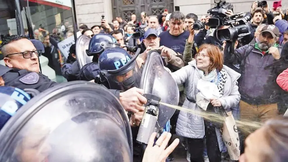 El “sector pasivo” vuelve a las calles en defensa de la Ley de Movilidad